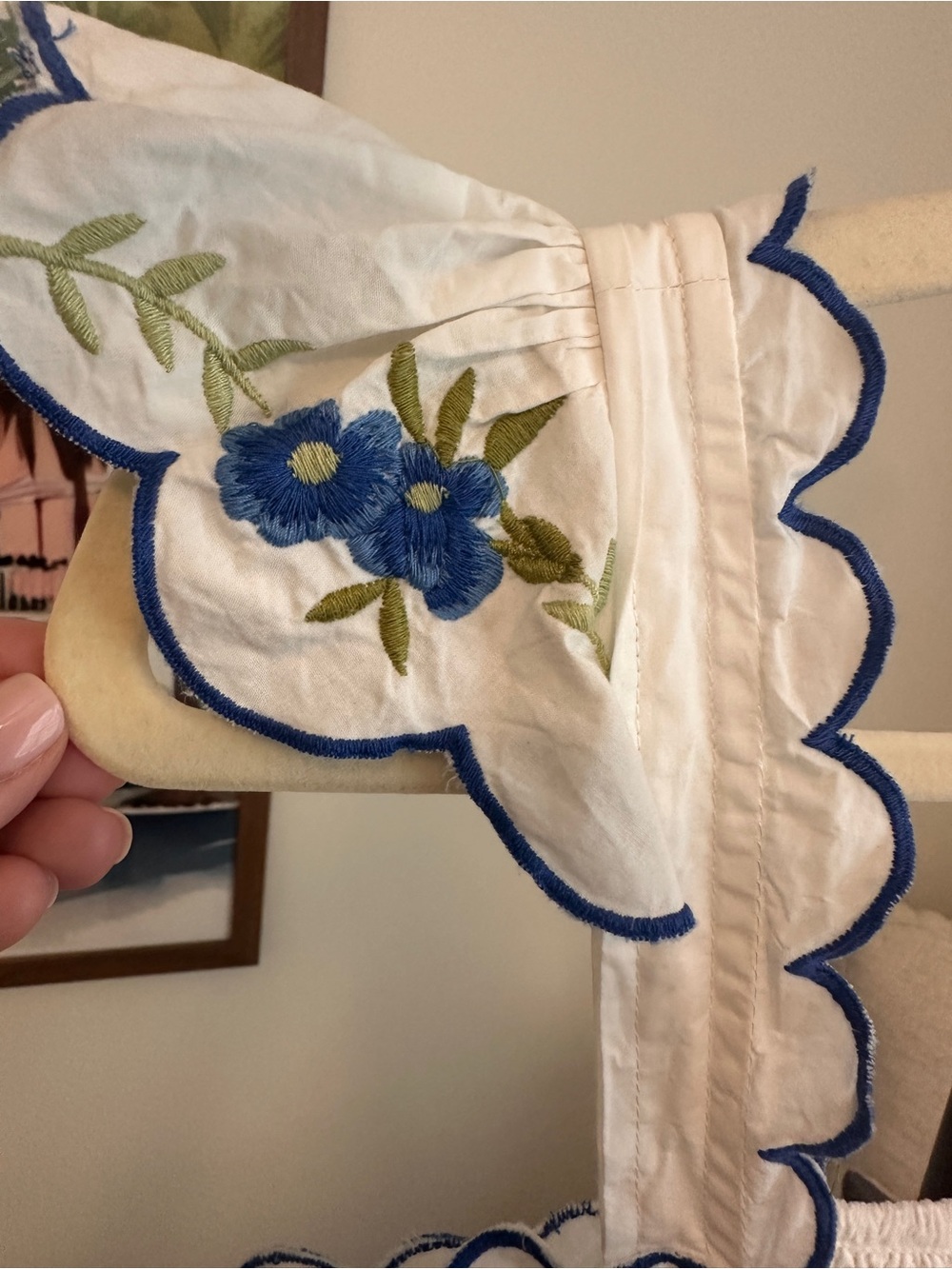 Maeve White Cropped Camisole with Blue Floral Embroidery - Picture 3 of 5